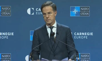 Rute: NATO mora preći na ratni način razmišljanja