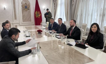 Počeo sastanak opozicije o političkoj i ustavnoj krizi