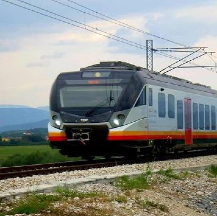Kamenovan voz na stanici u Nikšiću, pričinjena materijalna šteta