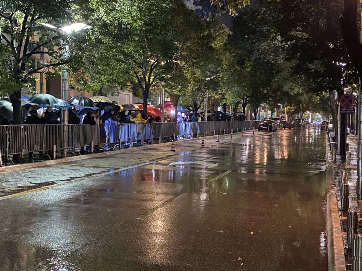 Protest građana ispred Vlade povodom tragedije na Cetinju