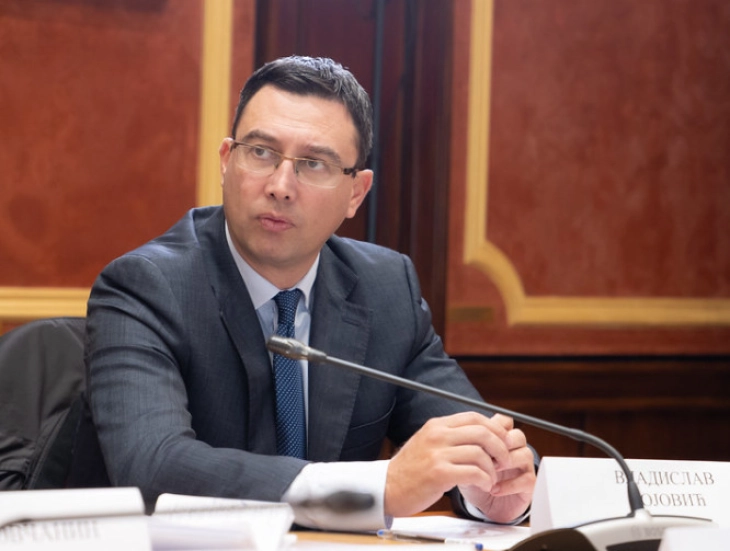 Bojović: Vlada da razmotri zabranu ulaska Grlić Radmanu u Crnu Goru