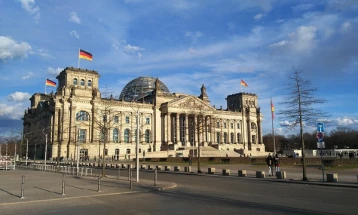 Bundestag usvojio predlog opozicije o strožoj migracionoj politici