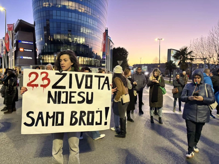 Studenti i građani blokirali kružni tok kod Capital plaze