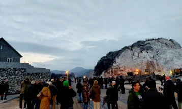 Građani i studenti blokirali saobraćajnice u Kotoru i na Cetinju