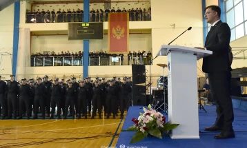 Šaranović: Prijemom 96 pripravnika sa Policijske akademije jačamo policiju