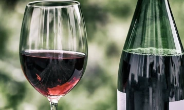 Rezidbom obilježili Dan vinara i vinogradara
