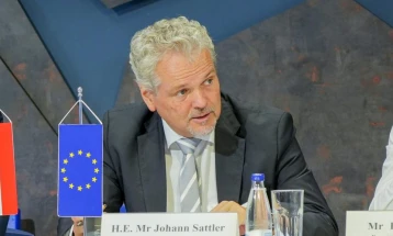 Satler: Vlast i opozicija da naredne sedmice riješe krizu oko Ustavnog suda
