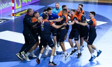 Budvanska rivijera pobijedila Lovćen, sa Mornarom za trofej