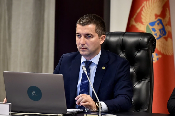 Bečić: Otvoriti proces vetinga u sektoru odbrane