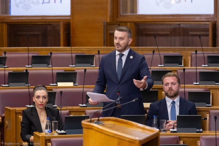 Dukaj: Izmjene zakona o državnim službenicima i namještenicima nijesu kozmetičke