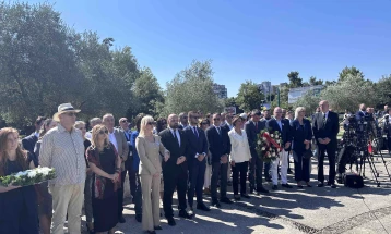 Rastoder: Sjećanjem na žrtve genocida brani se ljudskost