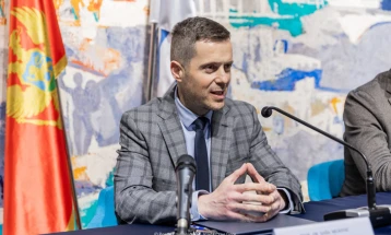 Mujović: Nije problem što su mi zviždali, treba da prestanemo sa revizijom prošlosti