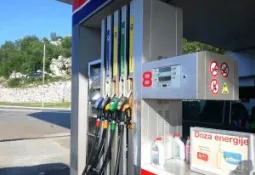 Od ponoći jeftinije sve vrste goriva