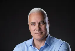 Kadić: Grubo prekršen Statut i Poslovnik o radu Skupštine