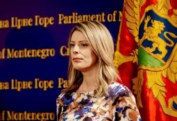 Novaković Đurović: Opasna namjera Vlade da devastira Boku kotorsku