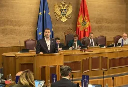 Spajić danas odgovara na pitanja poslanika