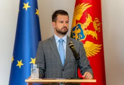 Milatović: Nijedan zakon ne smije biti usvojen zbog jednog političara