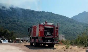 Tokom gašenja požara povrijeđena dvojica vatrogasaca