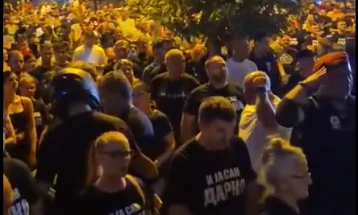 Novi antirežimski protesti u gradovima širom Srbije