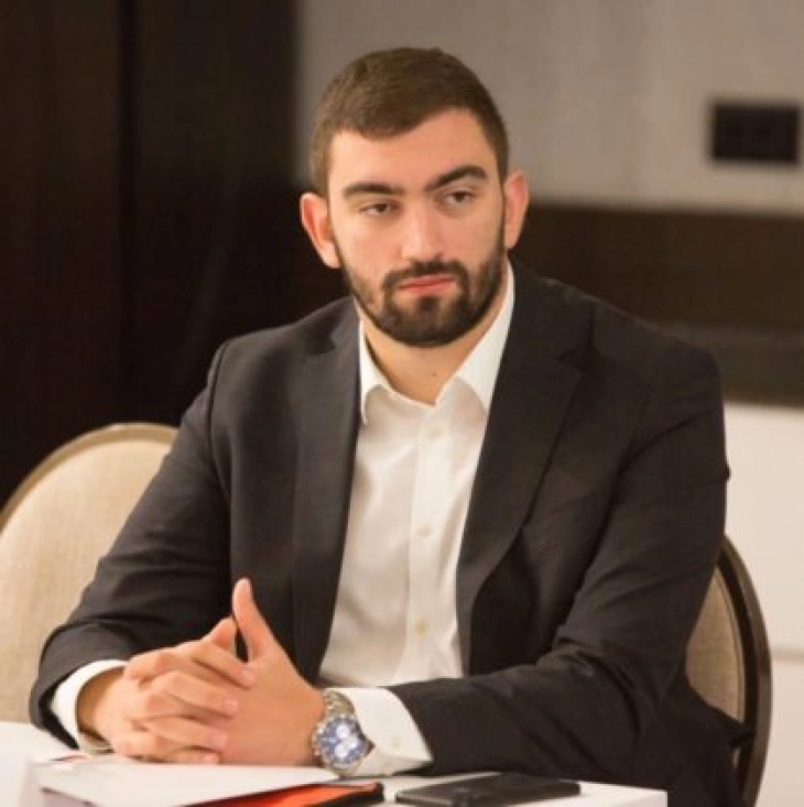 Klikovac: Sramota da budu nagrađeni samo vatrogasci iz Podgorice