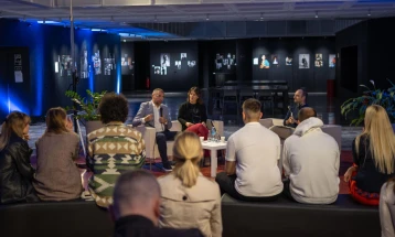 Vještačka inteligencija ogledalo ljudske svijesti i vrijednosti