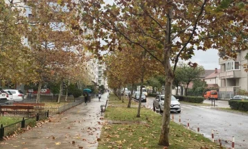 Više puteva zatvoreno zbog obilnih padavina, vidljivost smanjena