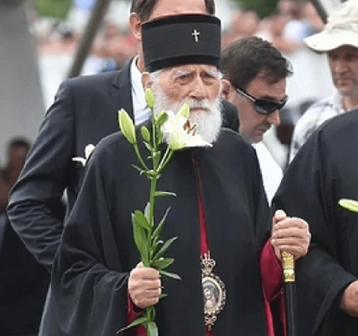 Mihailo: Rođenje Hrista vječna poruka da se tama pobjeđuje svjetlošću