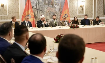 Milatović upriličio iftar: Ramazan je simbol zajedništva, mira i međusobnog uvažavanja