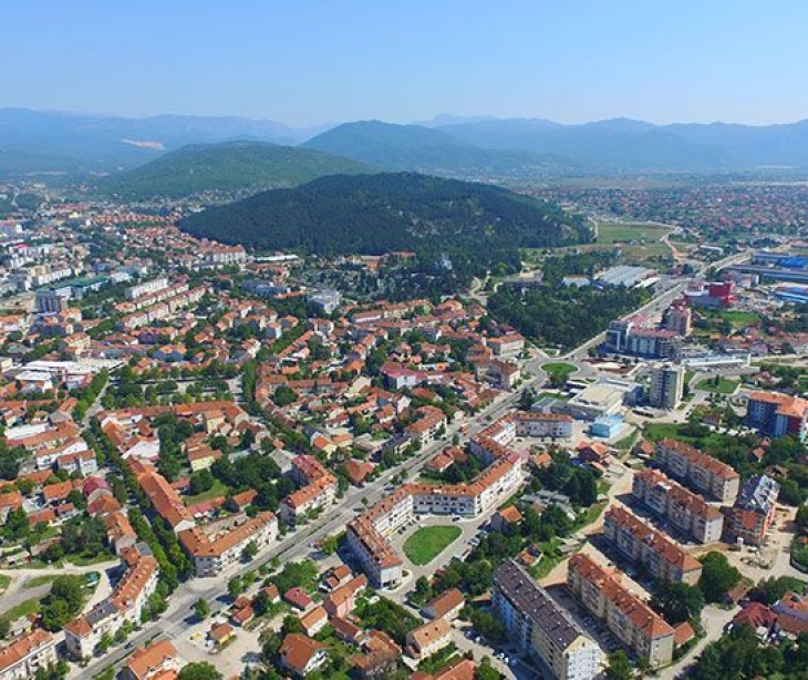 U saobraćajnoj nesreći u Nikšiću poginuo pješak