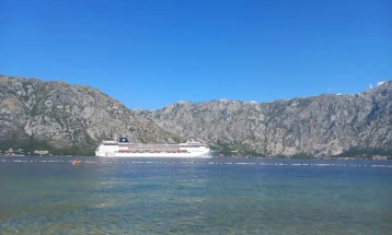 U Luci Kotor danas četiri kruzera
