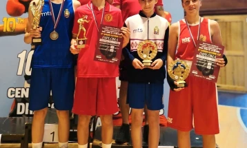 Osam medalja i tri individualna priznanja
