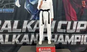 Berišaj zlatna, Peruničiću brozana medalja 
